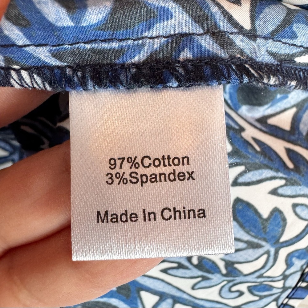 Tuckernuck Blue and White Printed Tunic Top - Picture 7 of 11